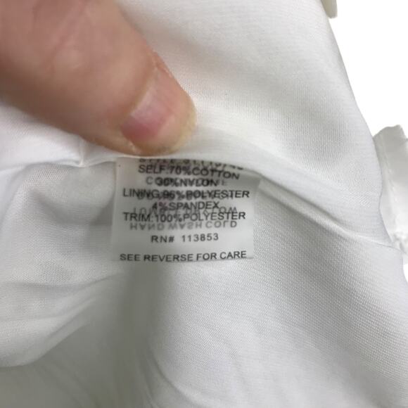 Sugar Lips Blouse Womens Size XS Ivory Lace Cold Shoulder Halter Neck NWT $52 - Picture 10 of 10